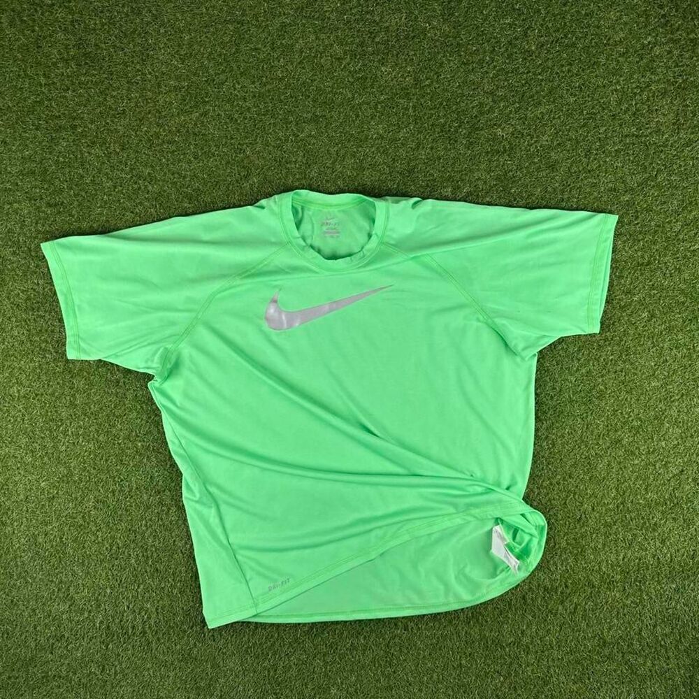 Nike Men's Green T-shirt